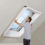 Einbau des Velux Innenfutter Kunststoff 55x98 cm LSB CK04. Fenster-Zubehör für Dachfenster.