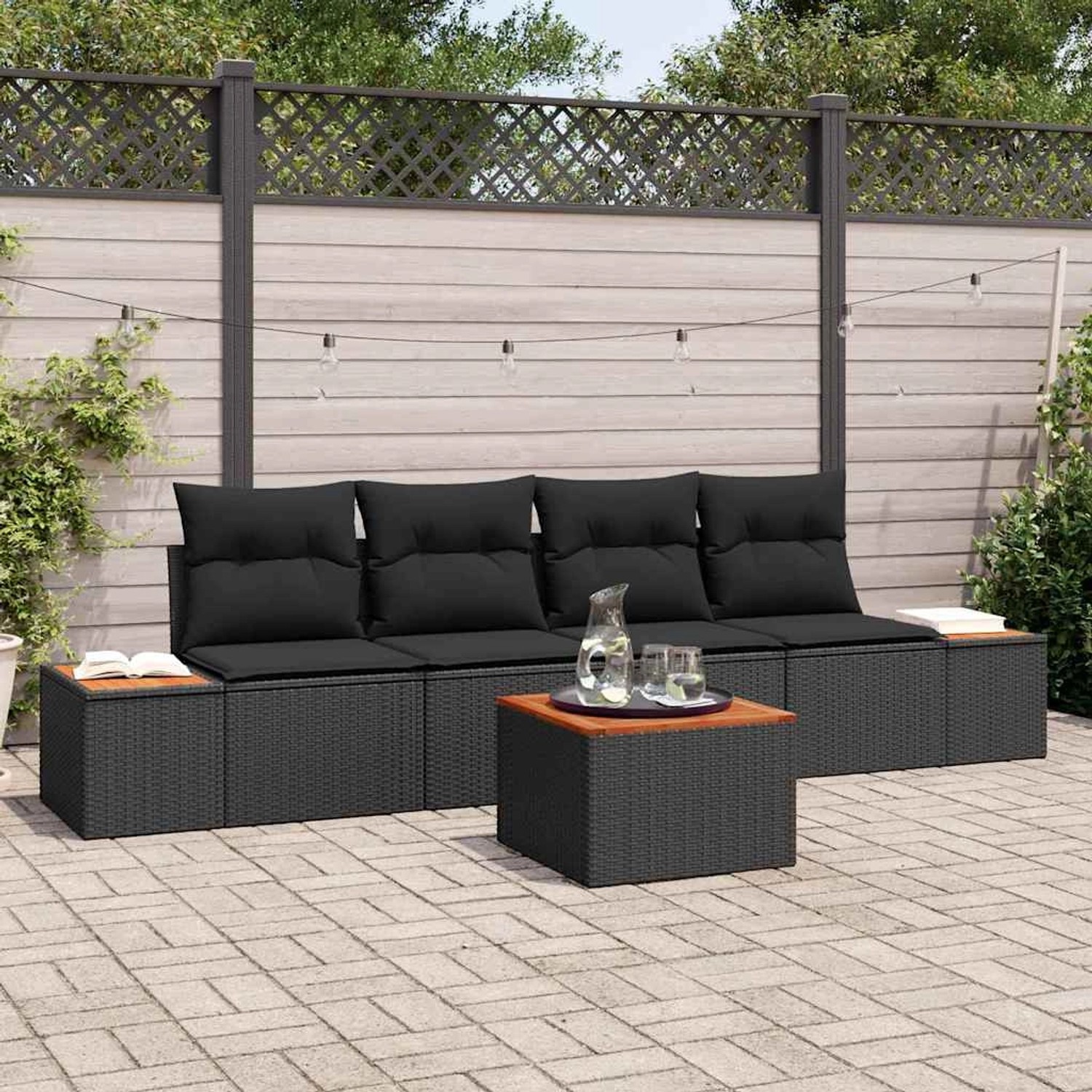 Schwarzes 5-teiliges Garten-Sofa-Set aus Poly Rattan mit Kissen und Tisch von vidaXL.