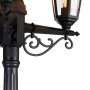 Detailaufnahme der schwarzen QAZQA Außenlaterne New Haven mit 3 Lampen und dekorativen Elementen.