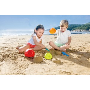 Hape Sandspielzeug Backstube-Förmchen, 5-teiliges Set für Sandkuchen am Strand.