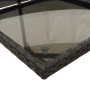 Detailansicht der Tischplatte aus Glas und des schwarzen Poly Rattan-Gestells der vidaXL Garten-Essgruppe.