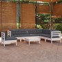 Weißes 8-tlg. Garten-Lounge-Set aus Kiefernholz mit anthrazitfarbenen Kissen.