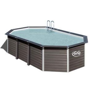 Gre Avantgarde Oval Pool, 664x386x150 cm, WPC-Verkleidung in Braun, mit Leiter und Sandfilteranlage.