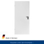 Weiße ZK-Tür mit Eckzarge, 875x1875x55 mm, DIN links, mit schwarzem Türgriff.