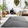 Grauer Ayyildiz Kurzflorteppich Sky 5400 im Wohnzimmer, weich & rutschsicher. Pflegeleichter Soft-Touch Teppich.