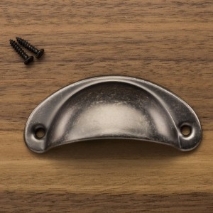 SOTECH Muschelgriff KHEA BA 64 mm Altsilberoptik Antik