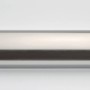 Detailaufnahme: Profil der Elana 2.0 Pendeltür für Dusche, Alu Chromeffekt.
