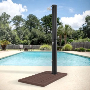 ML-Design Solardusche 35L schwarz mit Fußdusche und Bodenplatte braun für den Garten.