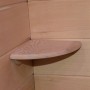 Detailaufnahme: Ablage in Dewello Infrarotkabine Sauna aus Hemlock Tannenholz.