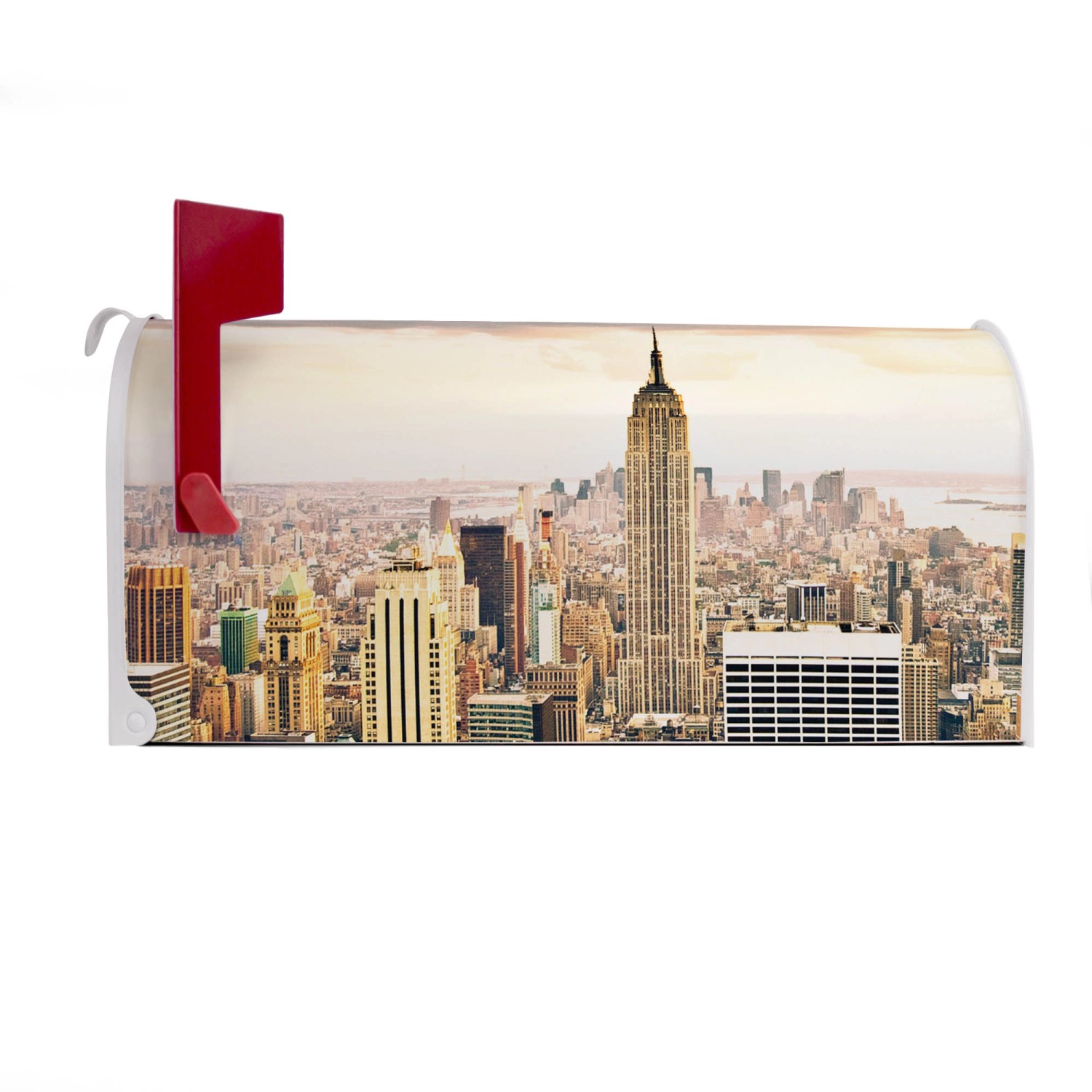 Weißer Banjado US Briefkasten mit New York Skyline Motiv und roter Fahne.