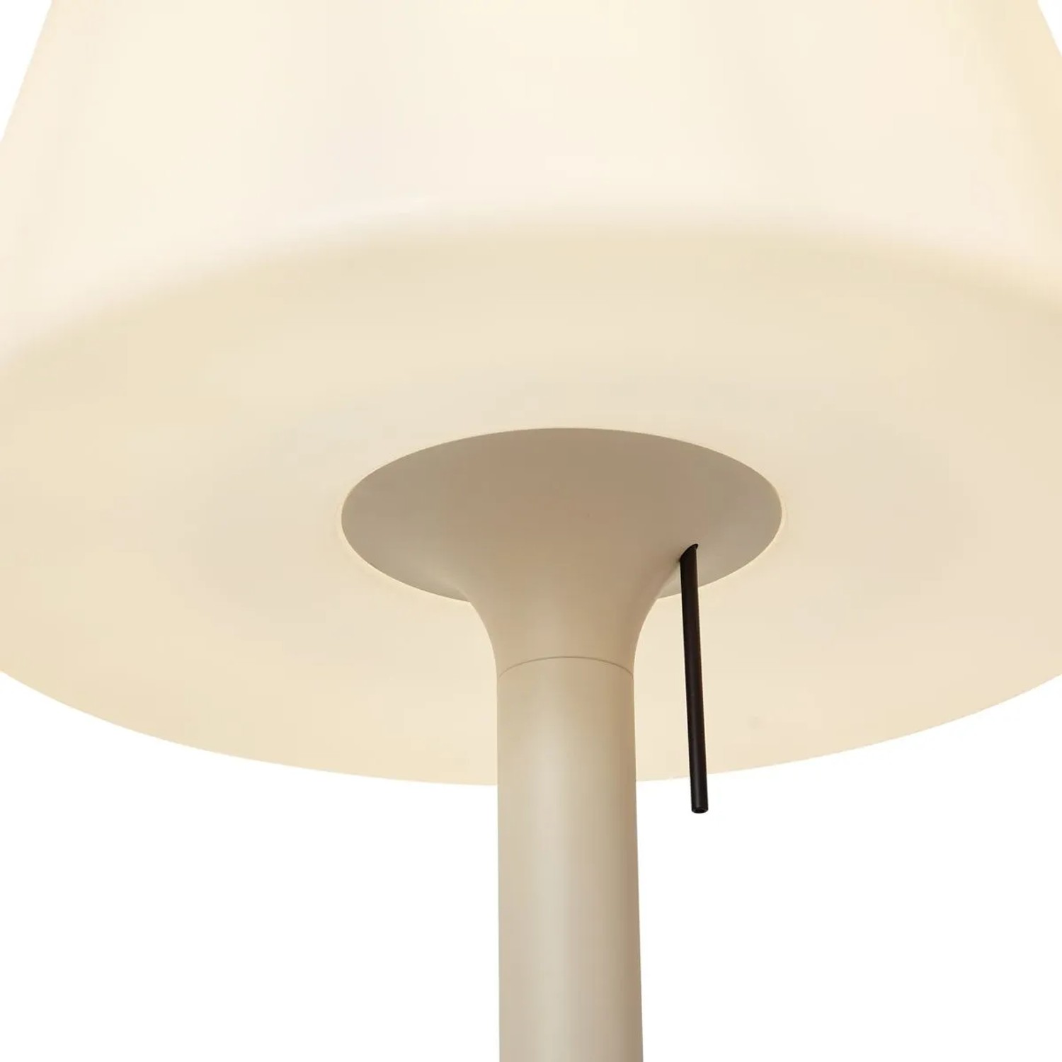 QAZQA Moderne Außenstehleuchte Beige mit Weißem Schirm IP44 Big Virginia_5