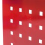 Rotes Stahl-Lochraster des PROREGAL Werkzeugwagens. Detailansicht für Werkzeughalter.