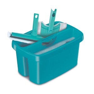 Leifheit Combi Box: Putzeimer mit zwei Kammern und Reinigungsgeräten in Türkis.