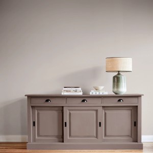 Möbel lackiert mit Alpina Feine Farben Lack Dichter der Erde® Braun, edelmatt. Buntlack für Holz und Metall.