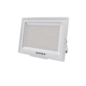 Weißer LUXULA LED Fluter 300W für Außen, neutralweißes Licht, schlankes Design.