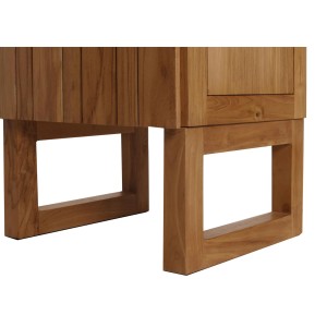 Detailaufnahme: MCW Teak Hochschrank M72 mit 2 Türen und 6 Fächern. Bad-Einbauschrank aus Teakholz.