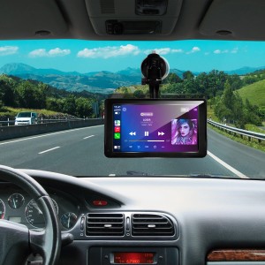 Technaxx TX-320 Wireless Display im Auto mit Touchscreen und Musikwiedergabe.