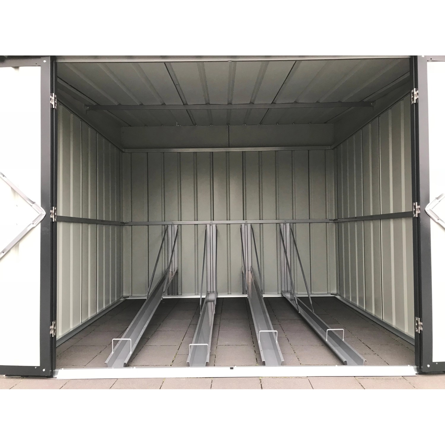 Offene Globel Fahrradbox Family in Anthrazit mit 4 Fahrradhaltern. Gerätehaus für Fahrräder.