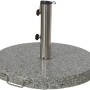 Siena Garden Schirmständer aus grauem Granit mit Edelstahlrohr und Fixierschrauben.
