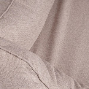 Detailaufnahme: Beiges Knuffelwuff Hundebett Emma Velours XXL, Fokus auf Material und Naht.