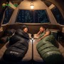 Sekey Mumienschlafsäcke (anthrazit & grün) im Campingzelt. Ideal für Camping & Outdoor.