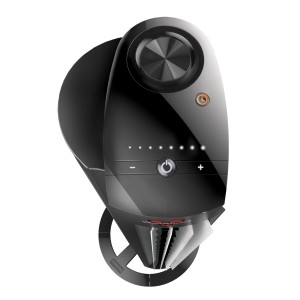 Schwarzer VORNADO Säulenventilator Tower L mit Fernbedienung und Touchpanel.