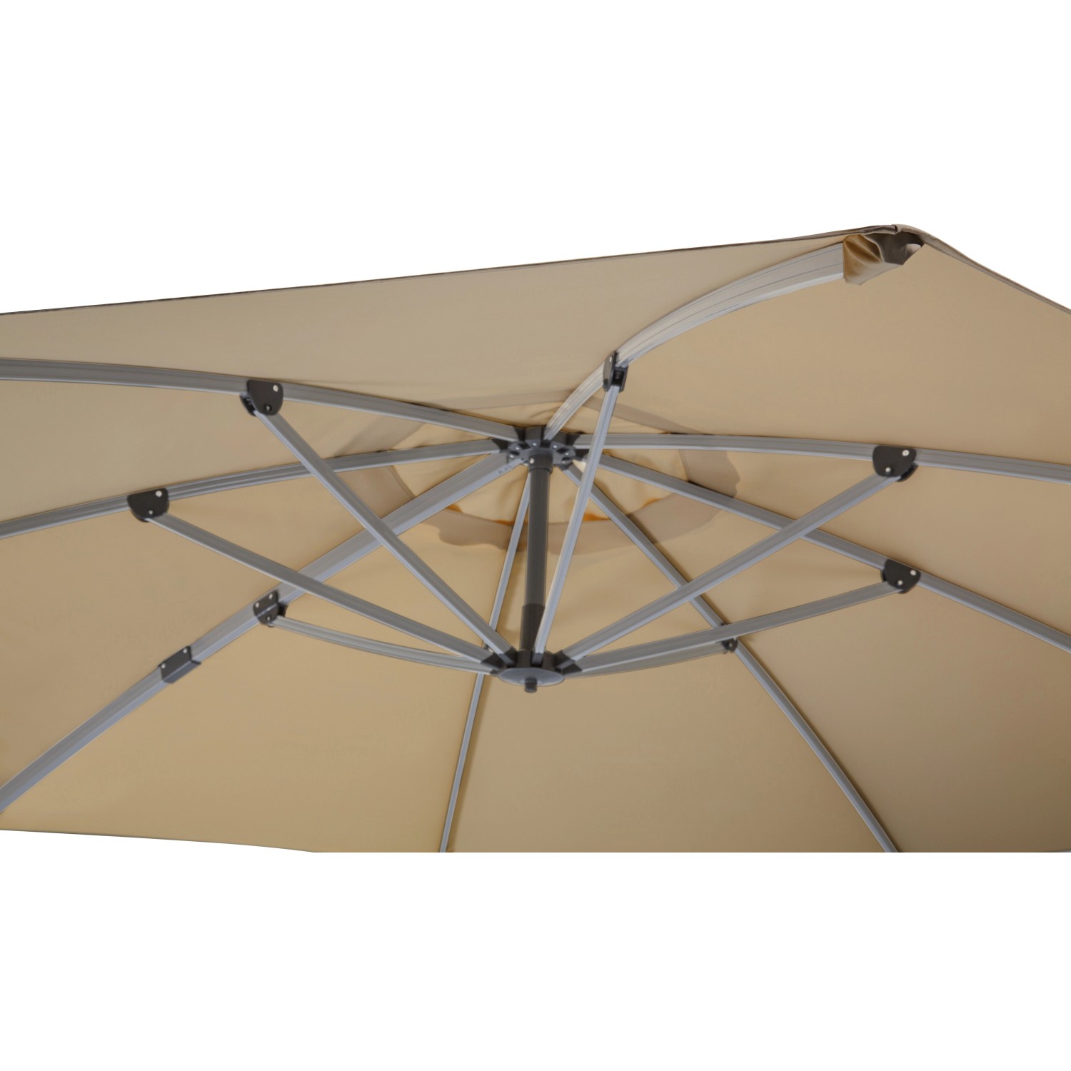 Detailaufnahme: Schneider Ampelschirm Rhodos, Ø 350 cm, Sand, mit Kurbelmechanik. Blick auf das Schirmgestell.