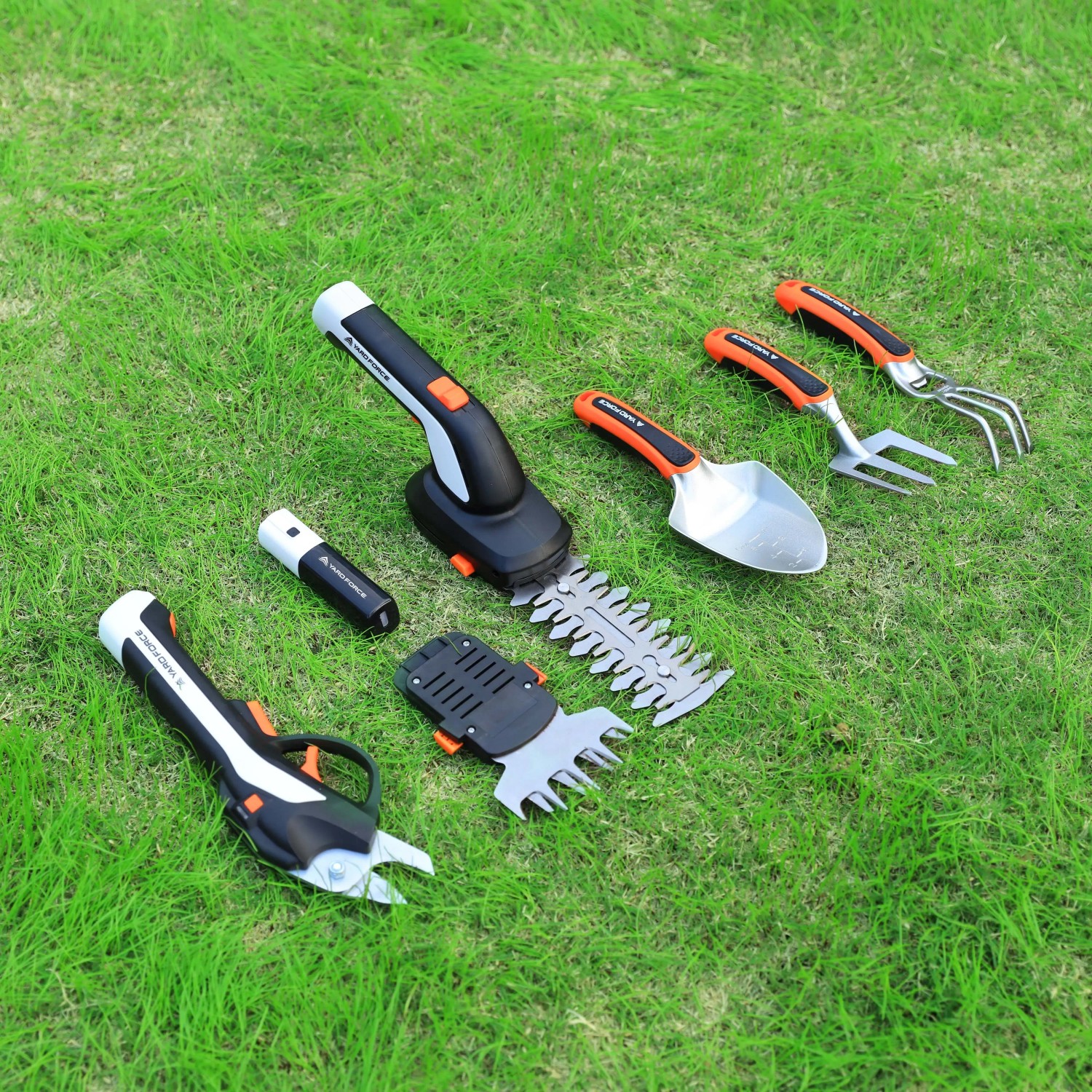 Yard Force Gartenwerkzeug-Set Vita, 6-teilig, mit Akku: Grasschere, Strauchschere, Pflanzkelle, Grabegabel, Handrechen.