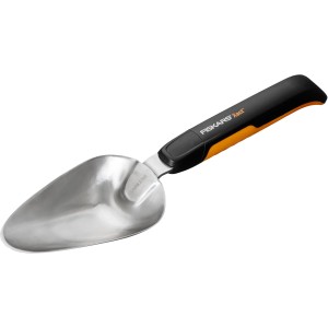 Fiskars Xact Blumenkelle: Gartenhandgerät mit Edelstahlkopf und Softgrip-Griff.
