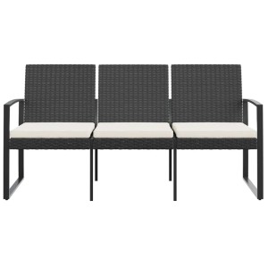 Schwarze 3-Sitzer Gartenbank aus Rattan mit cremeweißen Kissen von VidaXL.