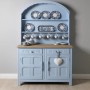 Landhaus-Buffetschrank in Taubenblau, gestrichen mit Rust-Oleum Kreidefarbe Möbellack.