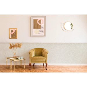 Wohnraum mit Sessel, Tischen und Wanddeko; Rust-Oleum Glitzerfarbe könnte hier verwendet worden sein.