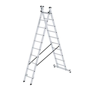 PROREGAL 2-teilige Sprossen-Mehrzweckleiter mit Traverse, 2x10 Sprossen, als Stehleiter aufgebaut.