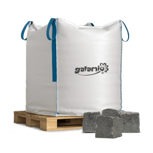 Bigbag mit Galamio Basaltpflastersteinen 8/10 auf Palette. Naturstein Pflaster für Garten und Hof.