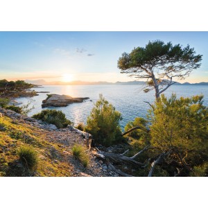 Vlies Fototapete Licht des Südens, 400x280 cm, mit Küstenlandschaft bei Sonnenuntergang.