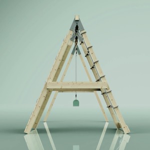 PolarPlay Klettergerüst Chamäleon mintgrün mit Kletterwand und Schaukelvorrichtung.