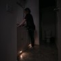Mr.Beams Nachtlicht mit Sensor, 2er-Pack, batteriebetrieben, unter einem Badezimmerschrank.