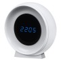 Weißes Osram LED-Nachtlicht Nightlux Clock mit digitaler Zeitanzeige.