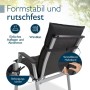 Anthrazitfarbene Niederlehner Gartenstuhlauflage mit Befestigungsbändern und verstellbarem Halteband am Stuhl.