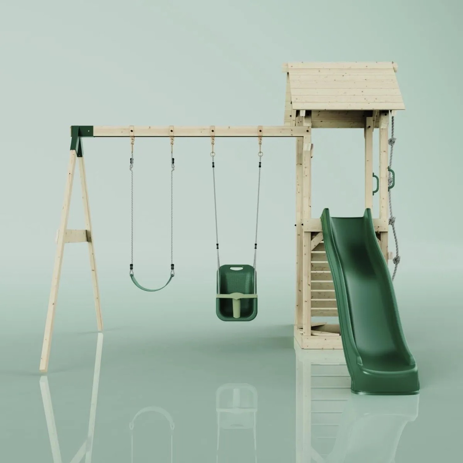 PolarPlay Spielturm Vimmerby mit Schaukel, Babyschaukel und grüner Rutsche.