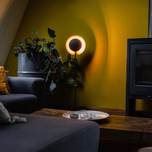 Art Deco Stehlampe Emilienne in Schwarz und Gold von QAZQA, Innenleuchte für Wohnräume.