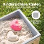 Roba Outdoor Spieltisch: Graue Spielwanne gefüllt mit Sand und Sandherzen. Abgerundete Ecken für sicheren Spielspaß.