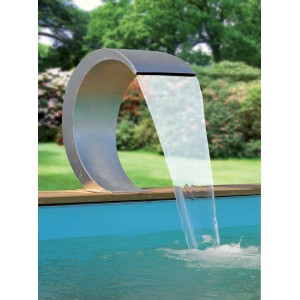 Ubbink Mamba Design Wasserfall aus Edelstahl im Garten oder am Pool.