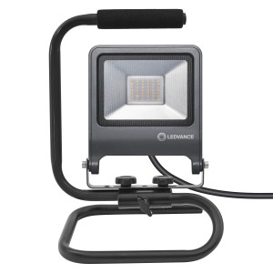 Ledvance LED-Baustrahler Worklight S-Stand, 30W, kaltweiß, mit Tragegriff und schwarzem Gestell.
