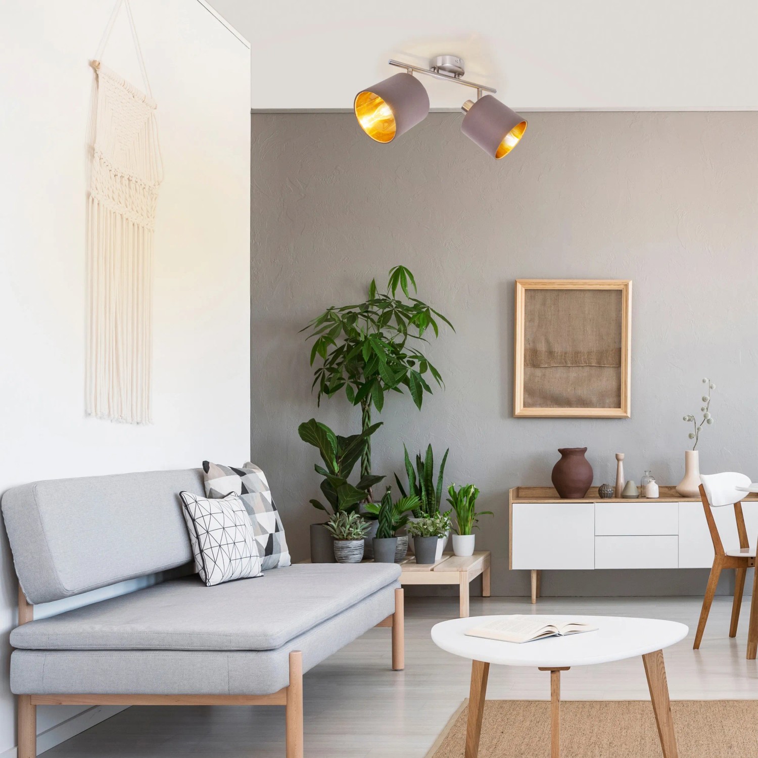 Näve Wand- und Deckenleuchte Maron, 2-flammig, im Wohnraum.