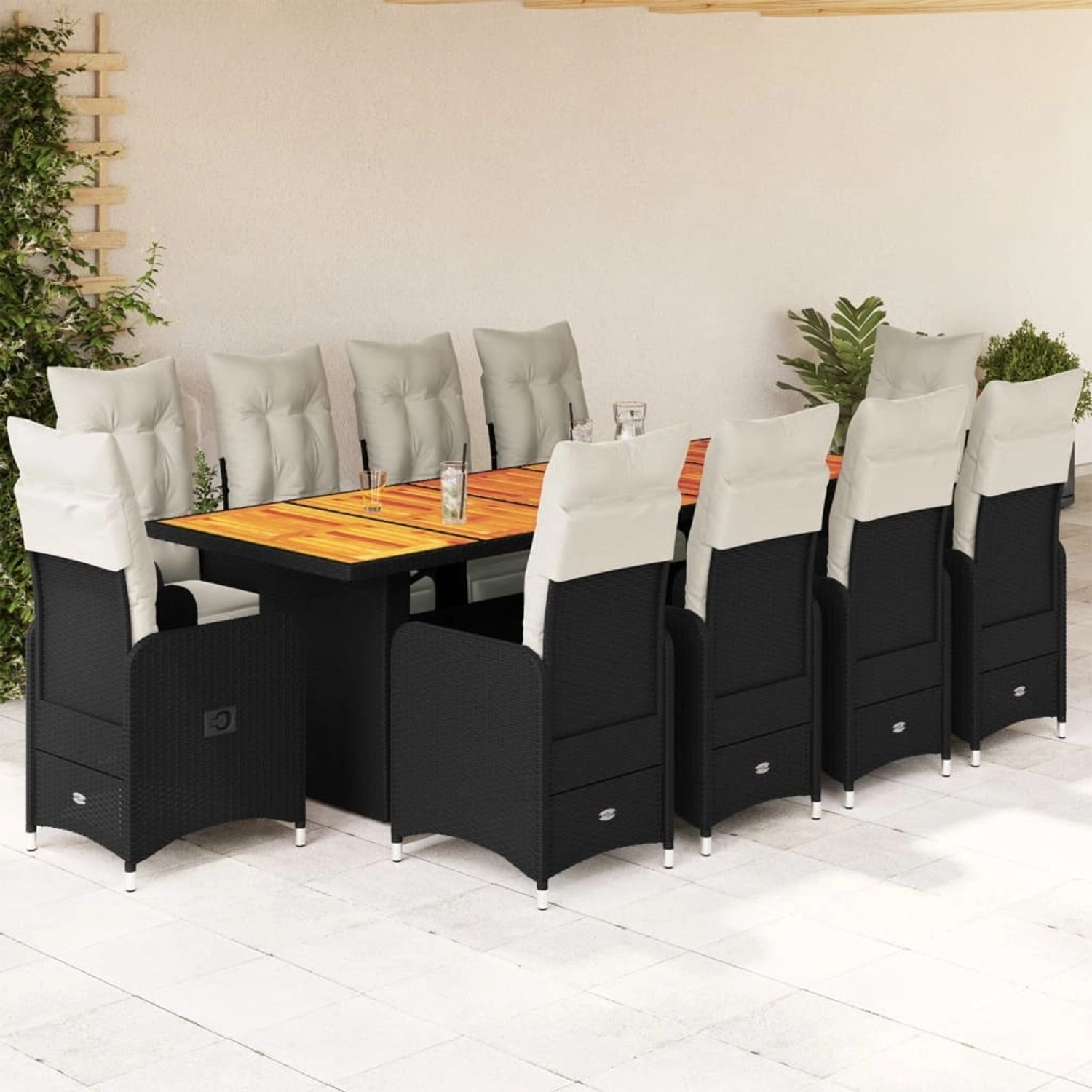 Schwarzes 11-tlg. vidaXL Garten-Bistro-Set mit cremeweißen Kissen und Akazientischplatte.