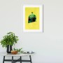 Komar Wandbild Star Wars Boba Fett, 40x50 cm, zeigt den Helm des Kopfgeldjägers in Gelb, Grün und Schwarz.