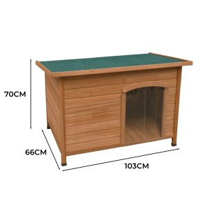 Monstershop Hundehütte aus Tannenholz, braun mit grünem Dach und Türöffnung.