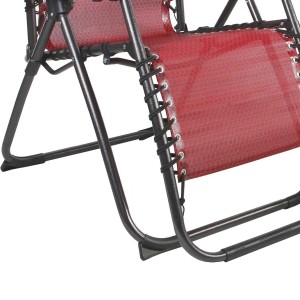 Detailansicht: Mojawo Relaxsessel, rot, klappbar, mit schwarzem Gestell. Ideal für Camping und Garten.