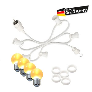 Satisfire Illu-Partylichterkette 5m mit 10 warmweißen LED-Kugeln für Garten und Außenbereich.